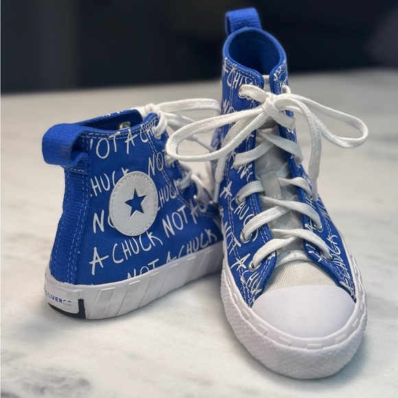Converse UNT1TL3D “Not a Chuck” Youth Size 1 Hightop Sneaker - Picture 1 of 10